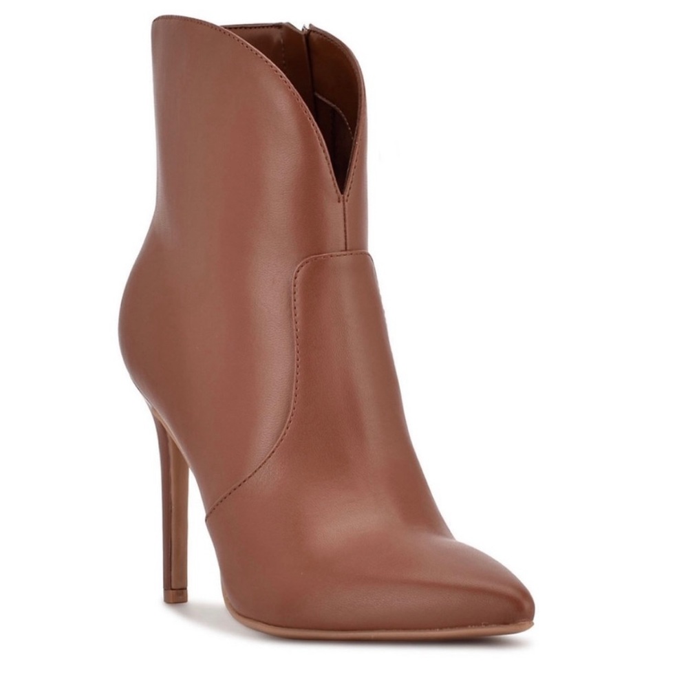 NIB Nine West Tunes Medium Brown Boots 9.5